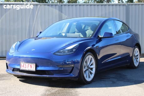 Blue 2022 Tesla Model 3 Sedan Long Range