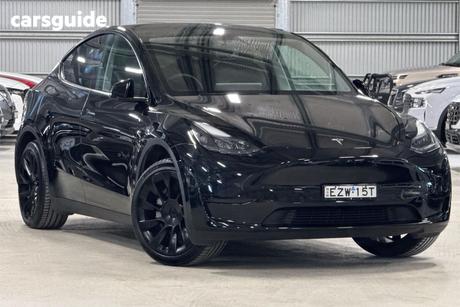Black 2023 Tesla Model Y Wagon Rear-Wheel Drive