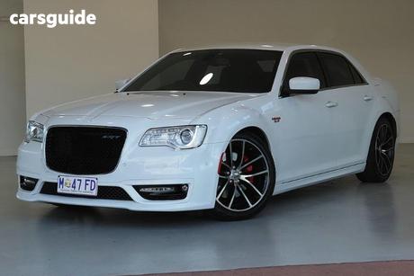 White 2019 Chrysler 300 Sedan Srt Core
