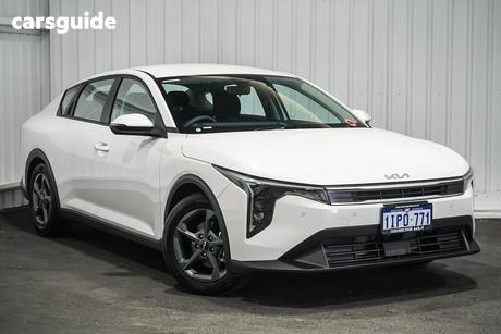 White 2025 Kia K4 Sedan S