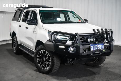 White 2024 Toyota Hilux Double Cab Pick Up Sr5 48V (4X4)