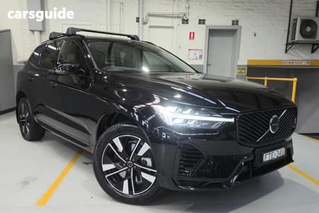 Black 2025 Volvo XC60 Wagon Plus T8 Phev Dark