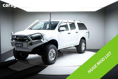 White 2018 Isuzu D-MAX Crew Cab Chassis Sx (4X4)