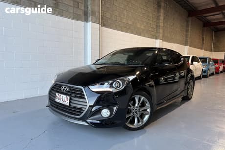 Black 2016 Hyundai Veloster Coupe Sr Turbo