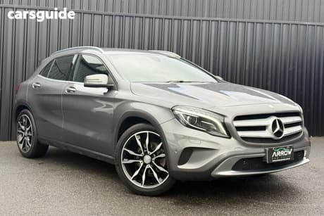Grey 2015 Mercedes-Benz GLA200 Wagon D