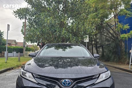 Black 2020 Toyota Camry Sedan Ascent (Hybrid)