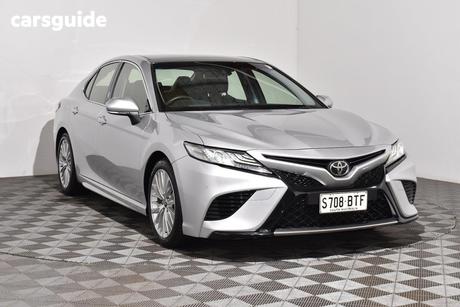 Silver 2018 Toyota Camry Sedan Sl