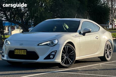 White 2013 Toyota 86 Coupe Gts