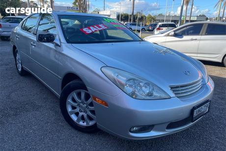 Silver 2002 Lexus ES300 Sedan