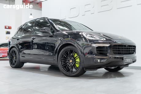Black 2016 Porsche Cayenne Wagon S E-Hybrid