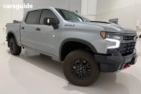 Grey 2024 Chevrolet Silverado Crew Cab Pickup 1500 Zr2