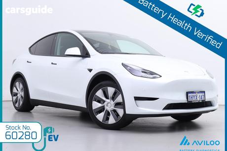 White 2023 Tesla Model Y Wagon Rear-Wheel Drive
