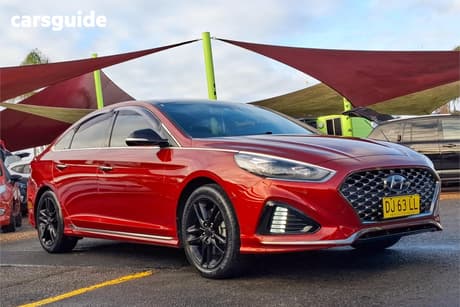 Red 2017 Hyundai Sonata Sedan Premium