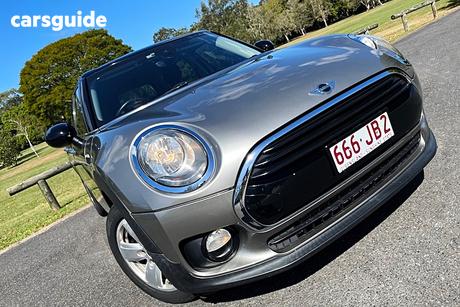 Silver 2015 Mini Clubman Wagon Cooper