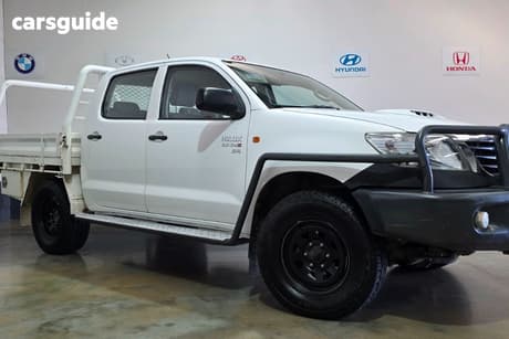 White 2012 Toyota Hilux Dual Cab Chassis Sr (4X4)