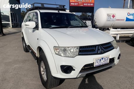 White 2015 Mitsubishi Challenger Wagon (4X4)