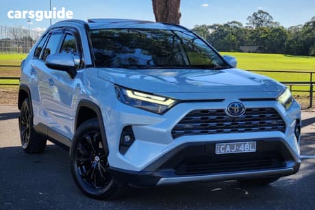 White 2022 Toyota RAV4 Wagon Edge (Awd) Hybrid
