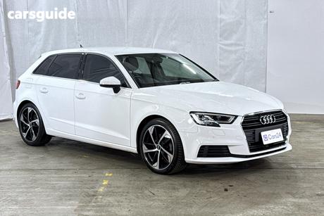 White 2019 Audi A3 Sportback 35 Tfsi Sprtbck (1.4 Tfsi Cod)