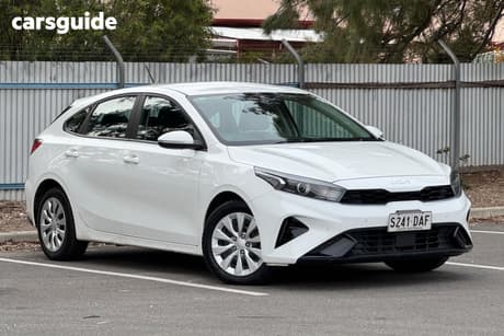 White 2024 Kia Cerato Sedan S