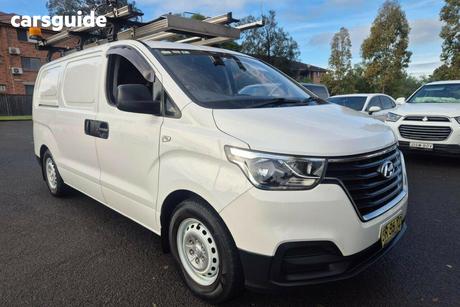 White 2018 Hyundai Iload Van 3S Liftback
