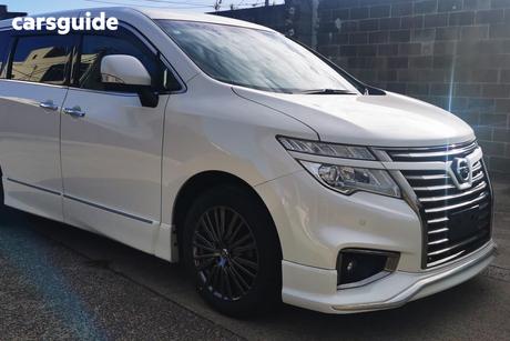 White 2018 Nissan Elgrand OtherCar HIGHWAY STAR