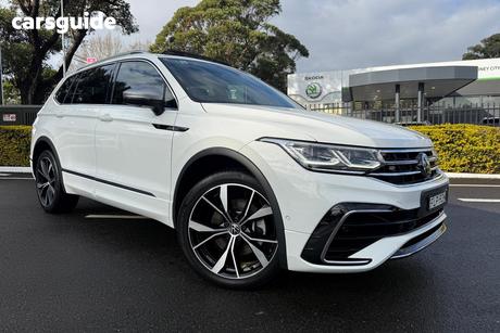 White 2024 Volkswagen Tiguan Wagon Allspace 162Tsi R-Line