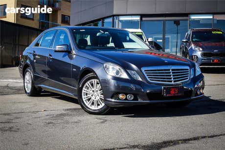 Grey 2010 Mercedes-Benz E220 Sedan Cdi Elegance