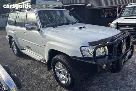 White 2016 Nissan Patrol Wagon St (4X4)