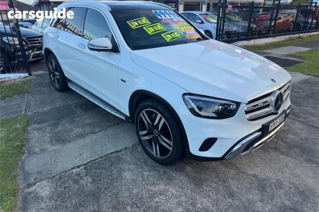 White 2020 Mercedes-Benz GLC300 Wagon E 4Matic Phev