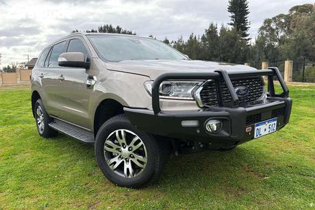 Gold 2022 Ford Everest Wagon Trend (4Wd)
