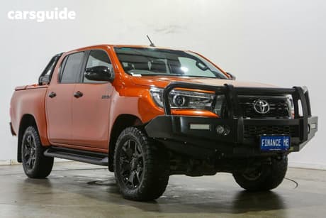 2019 Toyota Hilux Rogue (4X4)