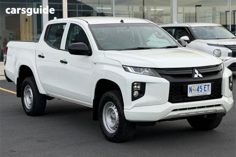 White 2018 Mitsubishi Triton Double Cab Pick Up Glx (4X4)