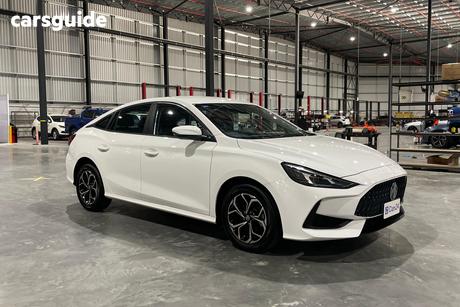 White 2023 MG MG5 Sedan Vibe