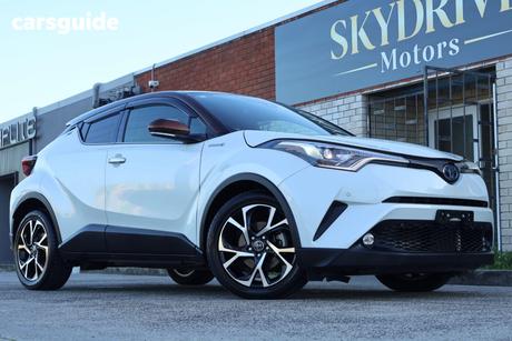 White 2019 Toyota C-HR SUV (HYBRID) ZYX10