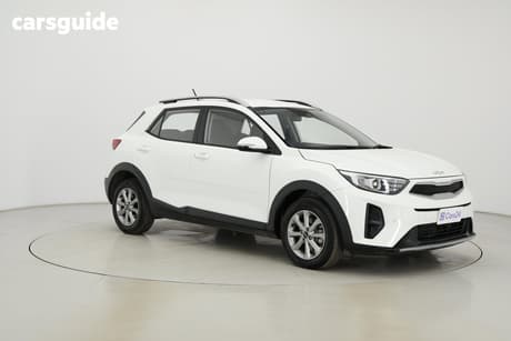 White 2024 Kia Stonic Wagon S