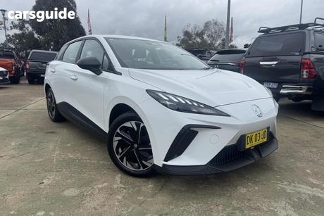White 2024 MG MG4 Hatchback Excite 64 150Kw