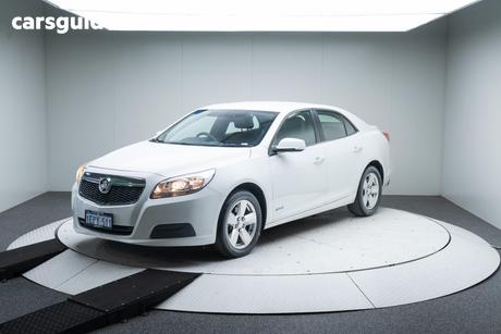 White 2014 Holden Malibu Sedan Cd