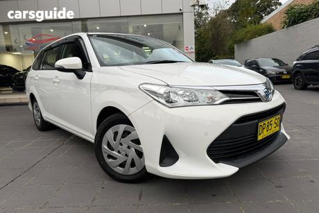 White 2020 Toyota Corolla Wagon Fielder (Hybrid)