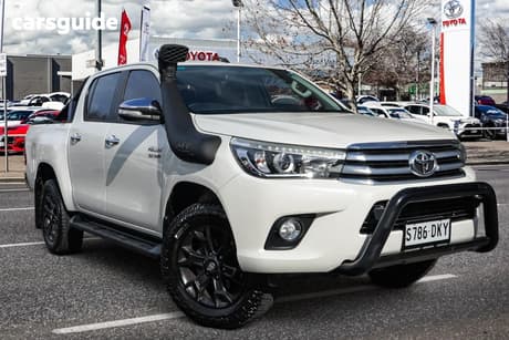 White 2016 Toyota Hilux Dual Cab Utility Sr5 (4X4)
