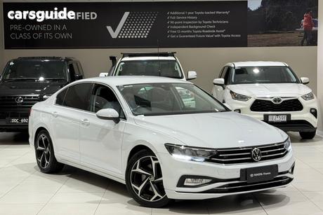 White 2022 Volkswagen Passat Sedan 140Tsi Business
