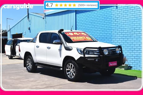 White 2017 Toyota Hilux Dual Cab Utility Sr5 (4X4)