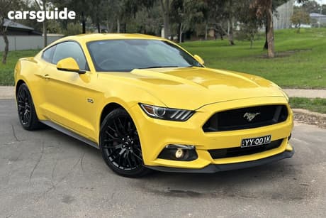 Yellow 2016 Ford Mustang Coupe Fastback Gt 5.0 V8