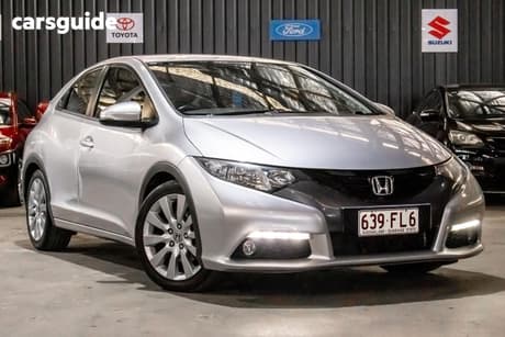 Silver 2013 Honda Civic Hatchback Vti-L