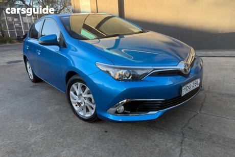 Blue 2016 Toyota Corolla Hatchback Ascent Sport