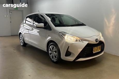 White 2019 Toyota Yaris Hatchback Ascent