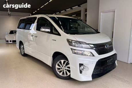 White 2013 Toyota Vellfire Commercial HYBRID AWD (ZX001370)