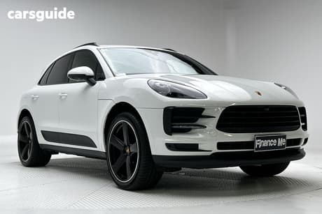 White 2019 Porsche Macan Wagon