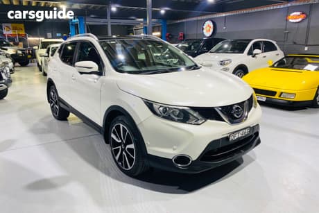 White 2016 Nissan Qashqai Wagon Tl