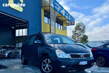 Blue 2014 Kia Grand Carnival Wagon Platinum