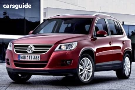 White 2010 Volkswagen Tiguan Wagon 103 Tdi